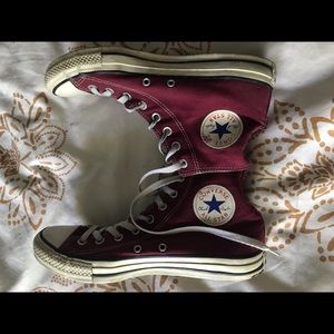 Maroon high top converse